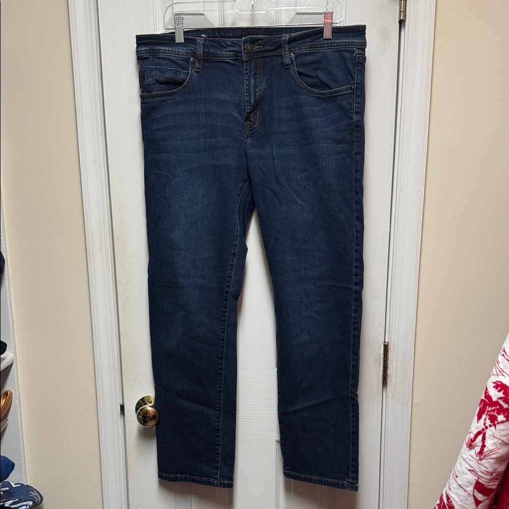 Liverpool Women's Straight Leg Dark Wash Denim Jeans Size 34 L-XL